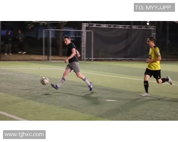 足球明星携手挑战综艺极限赛场精彩瞬间大揭秘